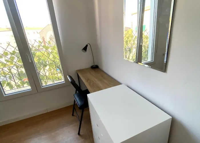 Apartman Bright & Quiet Close To *